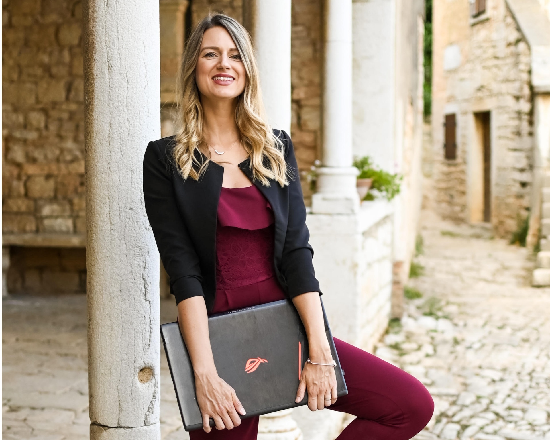 canva_valentina babic